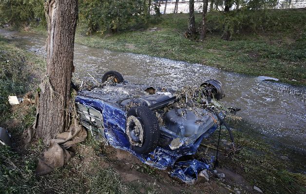 Hollande promete ayuda para los damnificados
