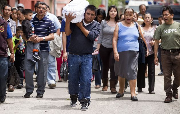 Guatemala sigue contando víctimas por alud de tierra 