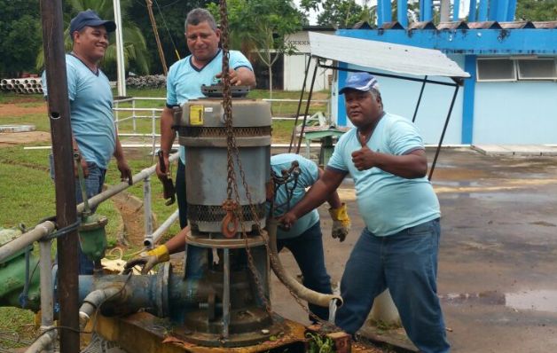 Tratan de solucionar problemas ocasionados por la turbiedad. / José Vásquez Lluvias ocasionan daños a potabilizadoras en Chiriquí