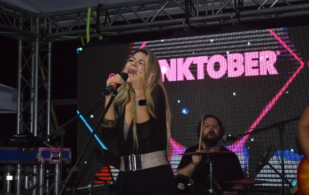 Olanda inyectó romanticismo al concierto. 