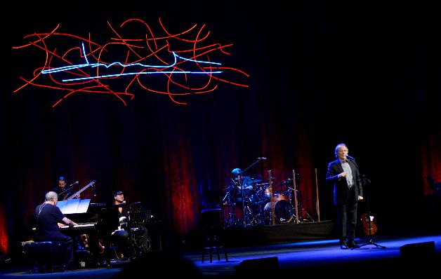 Mágico espectáculo. Cincuenta años con Joan Manuel Serrat