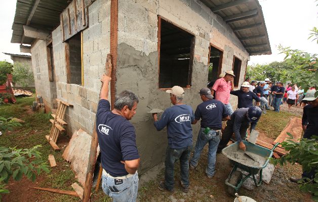 Los beneficiarios se han quejado del poco avance en la construcción de sus casas y temen que no sean terminadas a tiempo. / Archivo