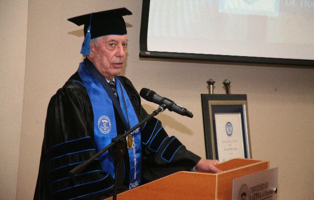 Universidad Latina de Panamá le confirió Doctorado Honoris Causa. Nobel presentó una demanda de divorcio