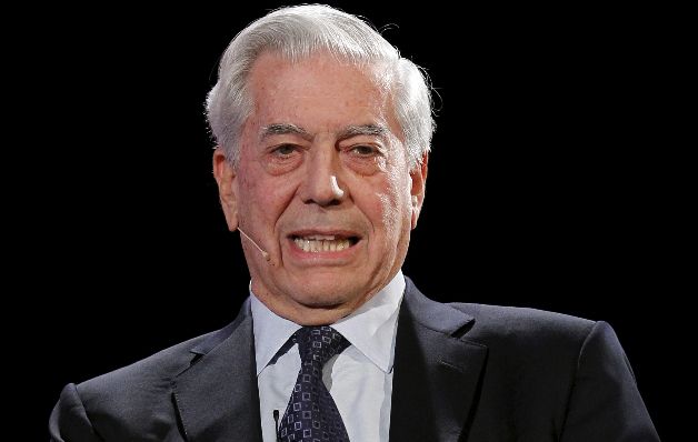 Mario Vargas Llosa, peruano. Nobel presentó una demanda de divorcio