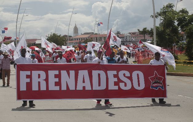 Frenadeso no fue invitado, pero participó en los desfiles. / Roberto Barrios Frenadeso no fue invitado, pero participó en los desfiles. / Roberto Barrios
