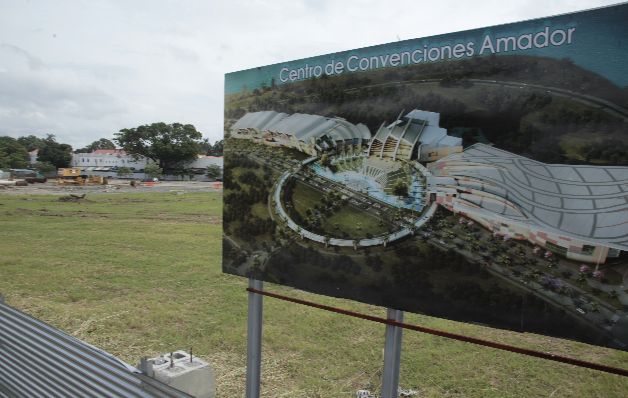Turismo apuesta a nuevo centro de convenciones para salir de crisis
