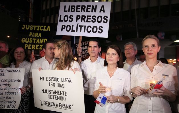 Ex primera dama Marta Linares de Martinelli asegura que todo se trata de una ‘venganza de Varela’