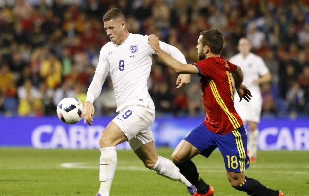 España frenó una racha de Inglaterra de 14 partidos sin perder. / EFE