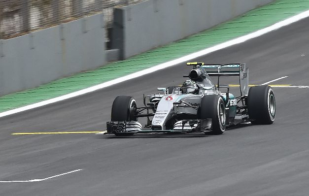 Nico Rosberg cronometró 1 minuto, 12.385 segundos.  / EFE