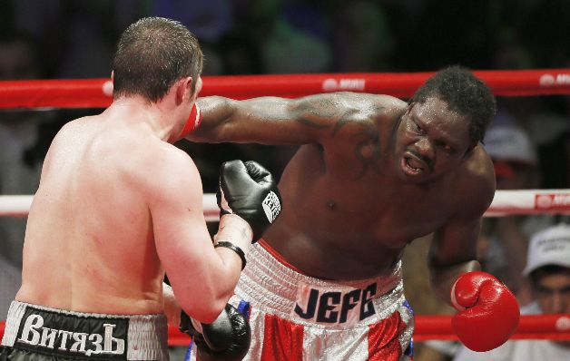 Detienen el regreso de 'El Felino' Jones 