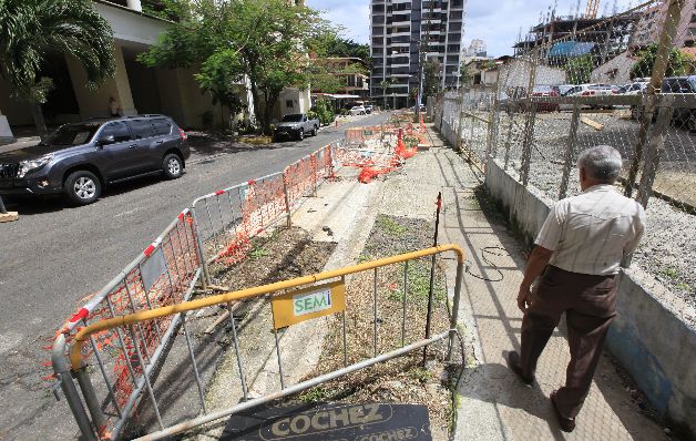 Alcalde del distrito de Panamá tiene proyectado continuar con el soterramiento de cables en la ciudad.  / Archivo