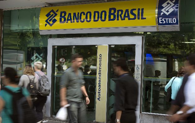 Brasil, en recesión técnica, sufrirá la mayor caída desde 1990.  / Efe