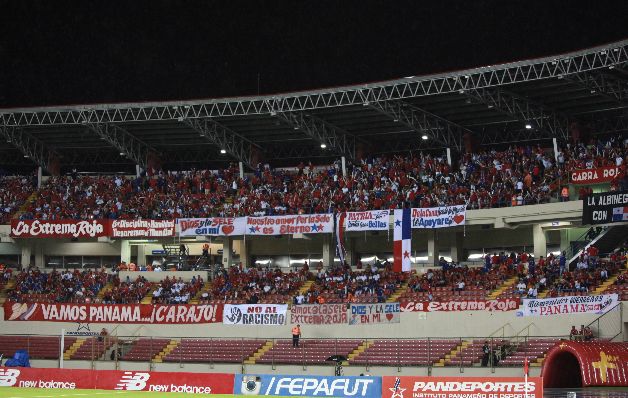 Las gradas del Rommel  para  el Panamá vs. Costa Rica.   / Anayansi Gamez