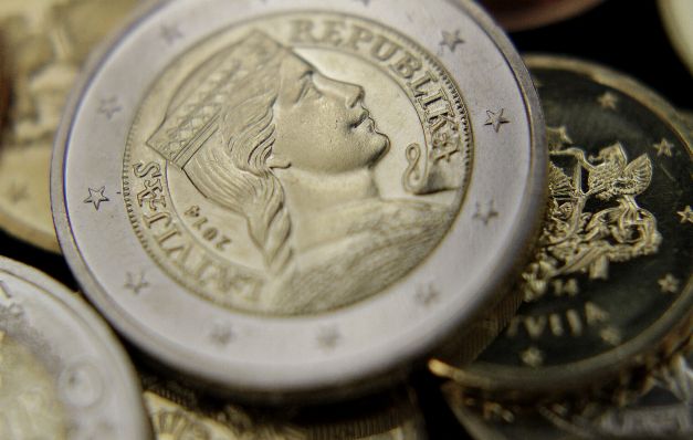 Euro se ha depreciado frente al dólar por expectativa existente