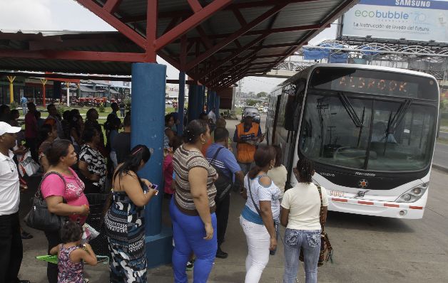 Poca esperanza de que el sistema de transporte público panameño mejore hay entre los usuarios