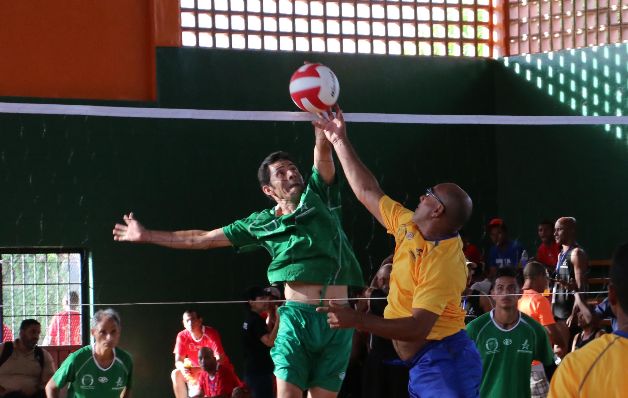 Herrera domina el voleibol