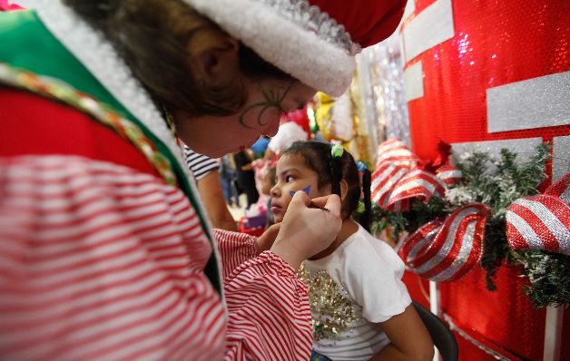 Hubo pintacaritas para los más pequeños. 