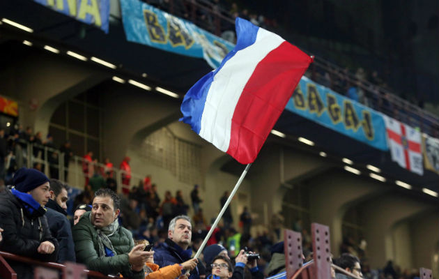 Bandera tricolor de Francia. Foto/ AP