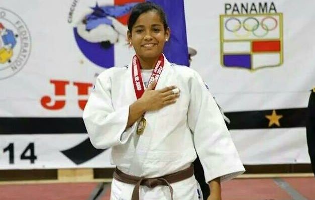 Kristine Jiménez combate en los 52 kilogramos. / Cortesía Seguirán trabajando