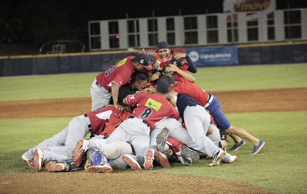 Panamá Metro venció a Los Santos en la serie final de 2015. / Anayansi Gamez Panamá Metro venció a Los Santos en la serie final de 2015. / Anayansi Gamez