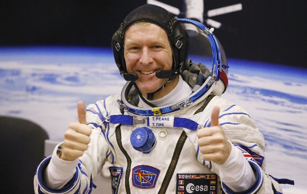 Astronauta llama por error desde el espacio 