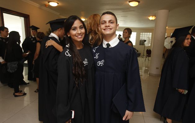 2. Carol Garcerán y César Kam.