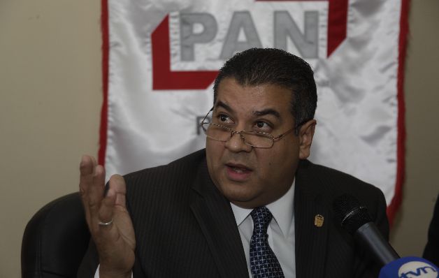  Etchelecu has tried to blame the director of the DAS . / Archive