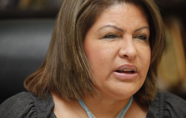 Para defenderse, el ministro Alemán señala a Alma Cortés. / Archivo Escándalos en el Gobierno reflejan crisis institucional