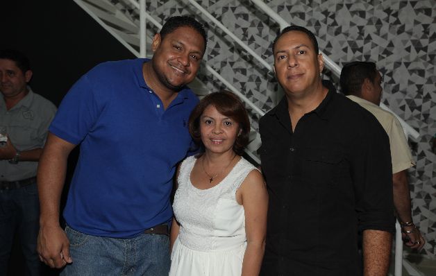 5. Guillermo Murillo, Elvis González y Reynaldo Abadi.