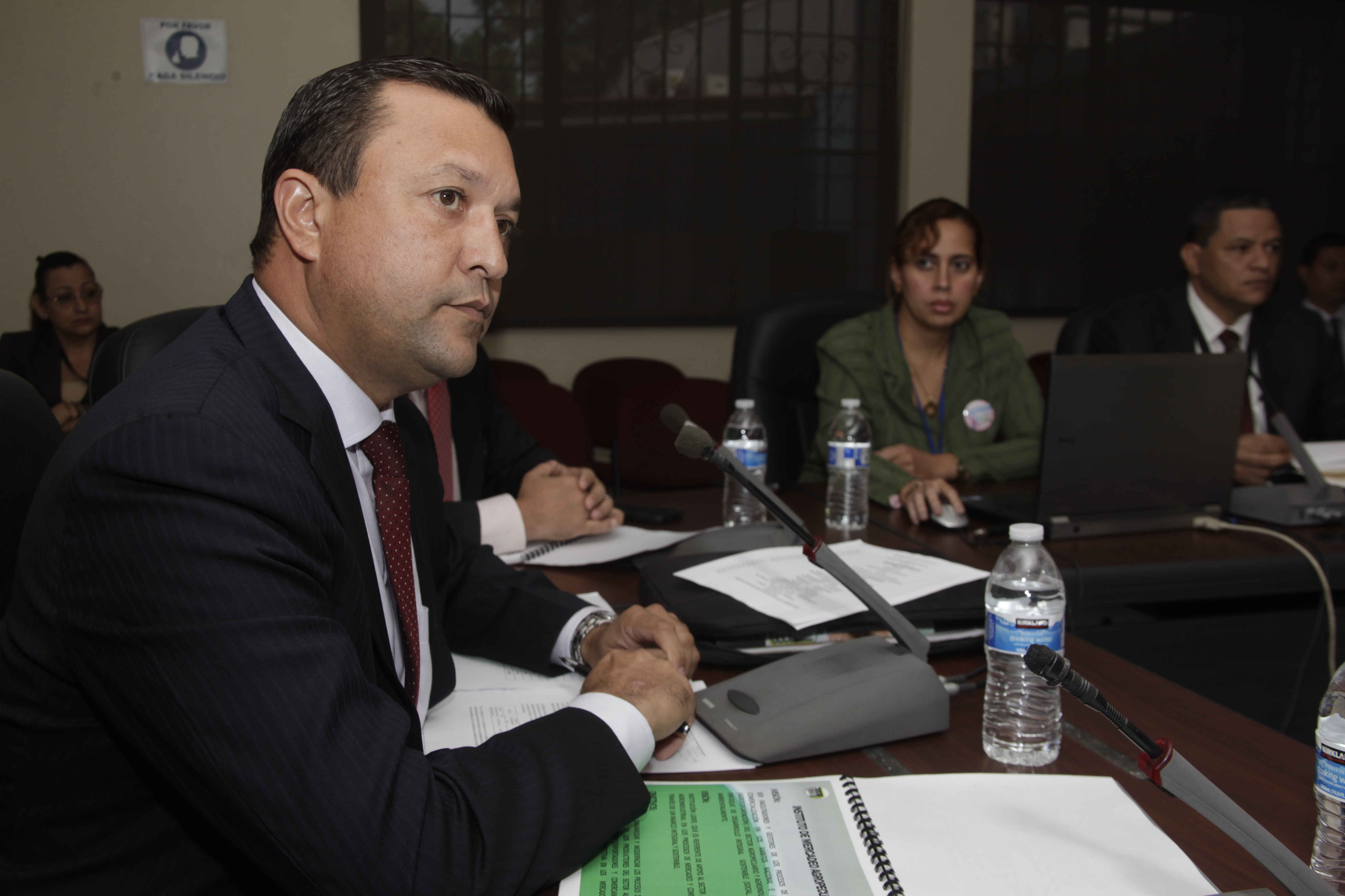 Investigan posibles actos de corrupción  en el IMA y el Meduca 