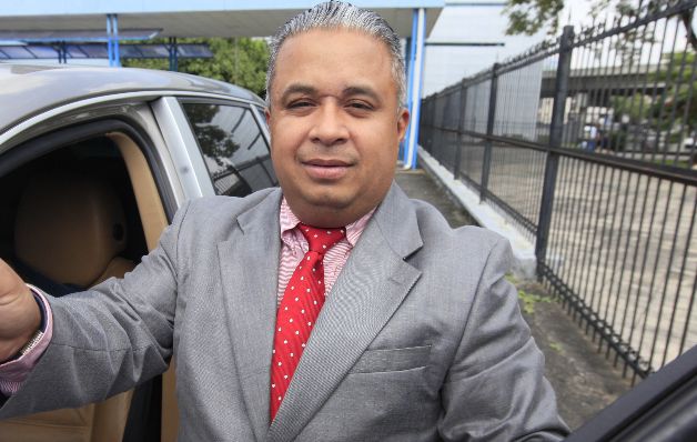 El abogado Ronier Ortiz exige renuncia de funcionarios. / Foto Archivo