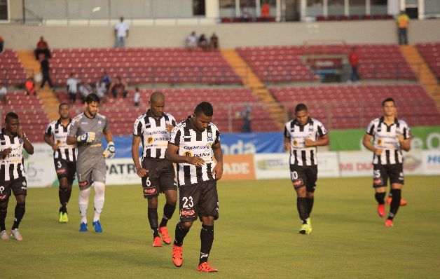 Tauro se impuso en su debut del Clausura al conjunto chorrillero por 1-0.  / Archivo