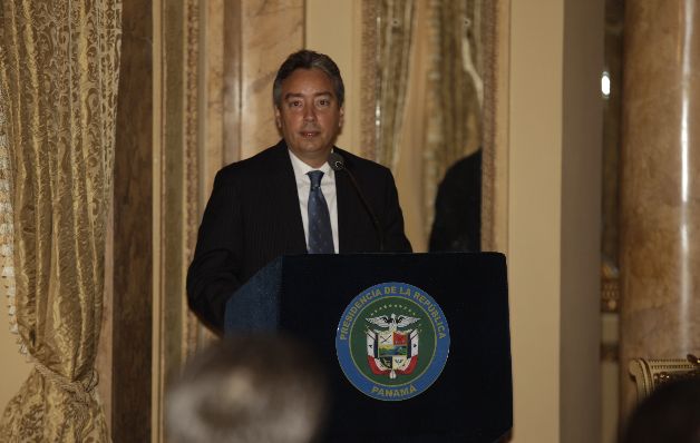 Entrepreneurs do not want the Superintendent of Insurance, Jose Reisen Alvarado. / Victor Arosemena