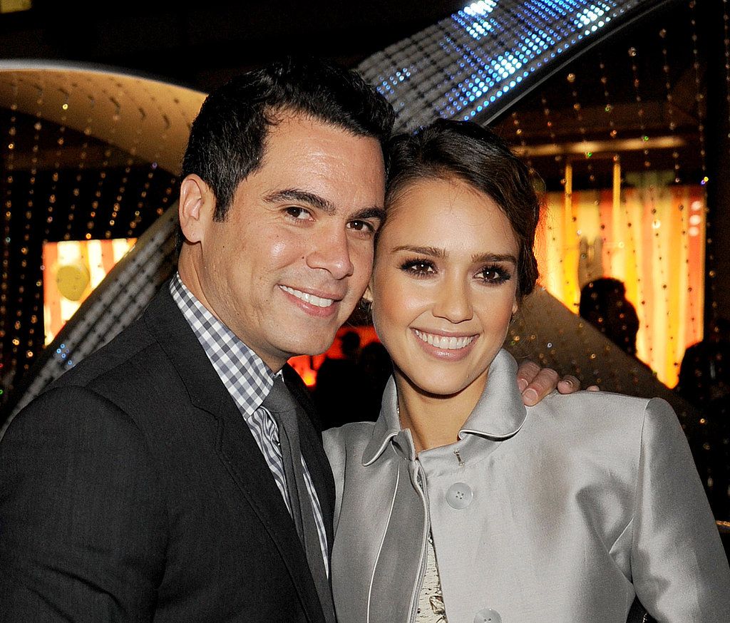  Famosos que se  casaron con sus 'fans'  