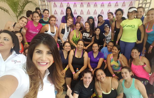 Luego del ejercicio las chicas se sacaron una 'selfie'. 'El triángulo de la mujer', en Chiriquí