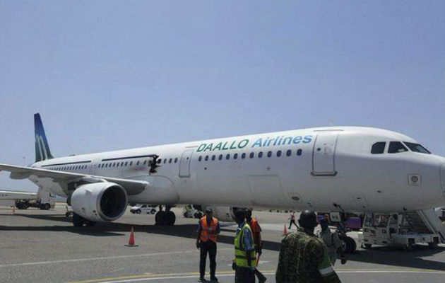 Investigan presunto acto terrorista en avión en Mogadiscio. Foto/EFE