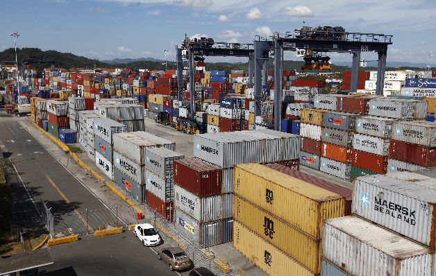 Situación económica mundial afecta movimiento de carga