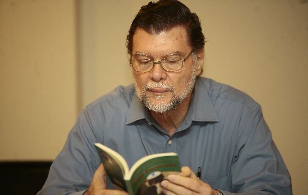 Este año dictó dos talleres de cuento en Exedra Books. Este año dictó dos talleres de cuento en Exedra Books.