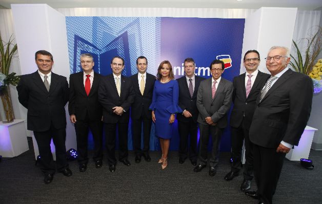 1. Carlos Raúl Yepes, Dulcidio De La Guardia, Rodrigo Prieto, Ricardo Fernández, Aimee Sentmat de Grimaldo, Jaime Velásquez, José Acosta, Juan Carlos Mora y Michael Bettsack.
