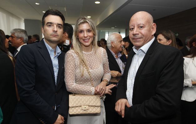 5. Esteban Barrientos, Ángela Benedetti y Jairo Castaño.