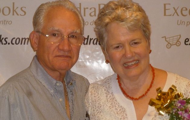 Rodrigo y Sheila Terán. Tienen 50 años de casados, 4 hijos y 12 nietos.  / Foto Rosalina Orocú Mojica.