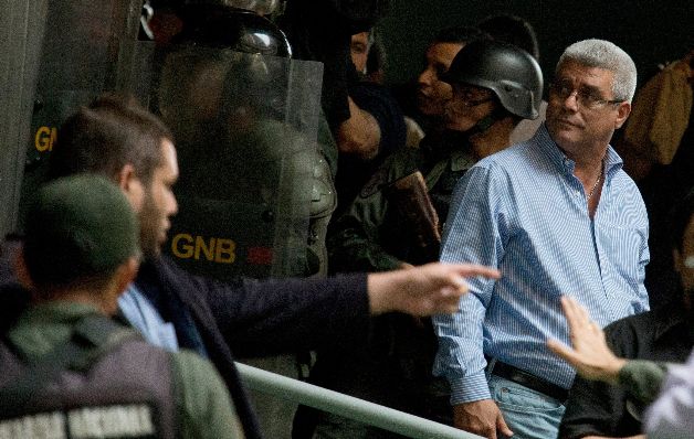 Denuncian una serie de irregularidades en el CNE