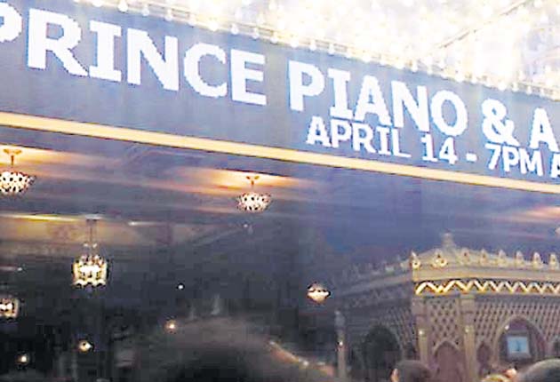 El jueves pasado el músico cantó en el Fox Theatre.