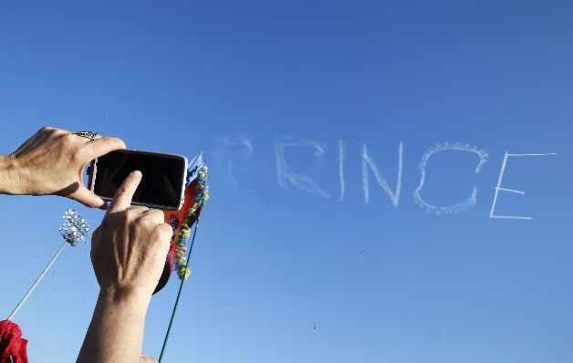 Un homenaje en el cielo de Nueva Orleans. Un homenaje en el cielo de Nueva Orleans.