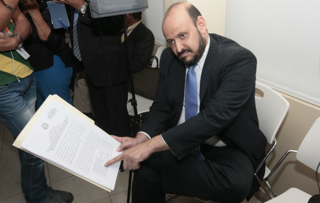 Domingo Ibarra fue destituido formalmente de su cargo de juez. 