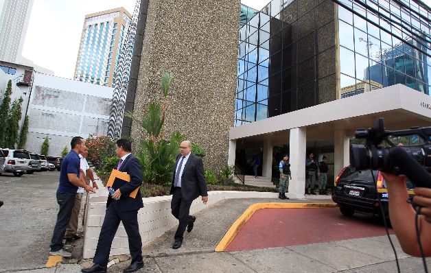 Según analistas, el allanamiento a Mossack Fonseca fue tardío. / EFE