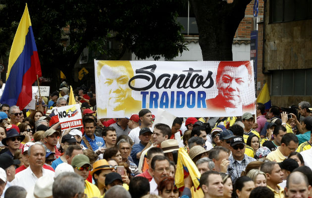 Miles de colombianos se tomaron las calles para protestar contra el Gobierno. Foto/EFE