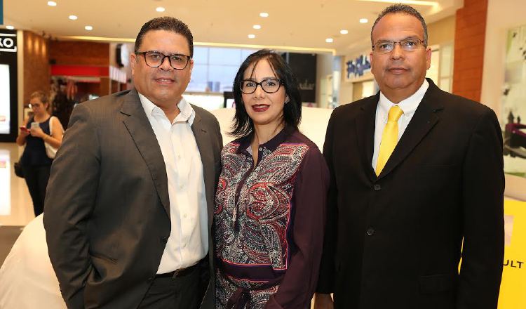 Lanzamiento De Modelos Renault Panam Am rica