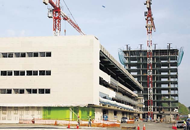 Megaproyectos paralizados por el Gobierno frenan avance del país