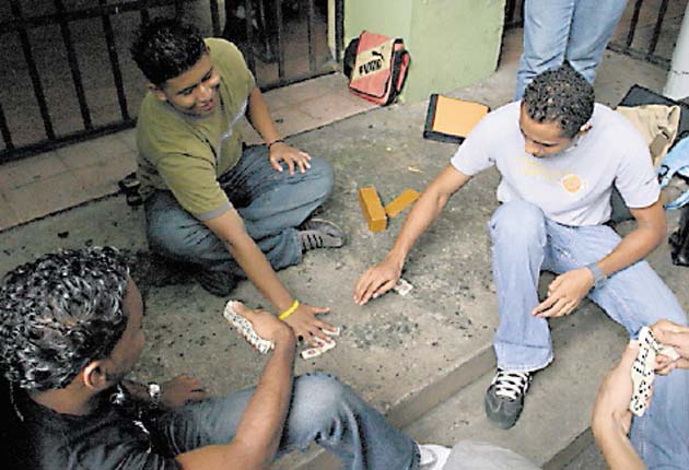 Jóvenes panameños se sienten desmotivados